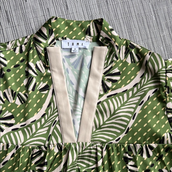 THML Green Leaf Print Blouse - Picture 3 of 11
